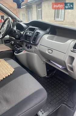Мінівен Opel Vivaro 2014 в 