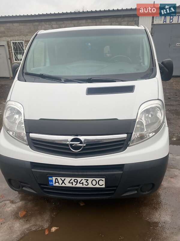 Минивэн Opel Vivaro 2014 в Харькове