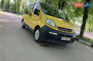 Минивэн Opel Vivaro 2004 в 
