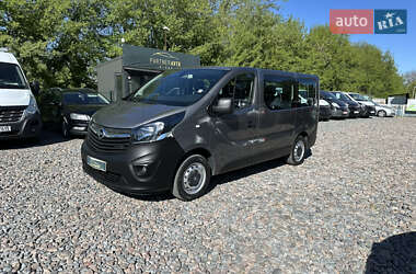 Минивэн Opel Vivaro 2015 в Ровно