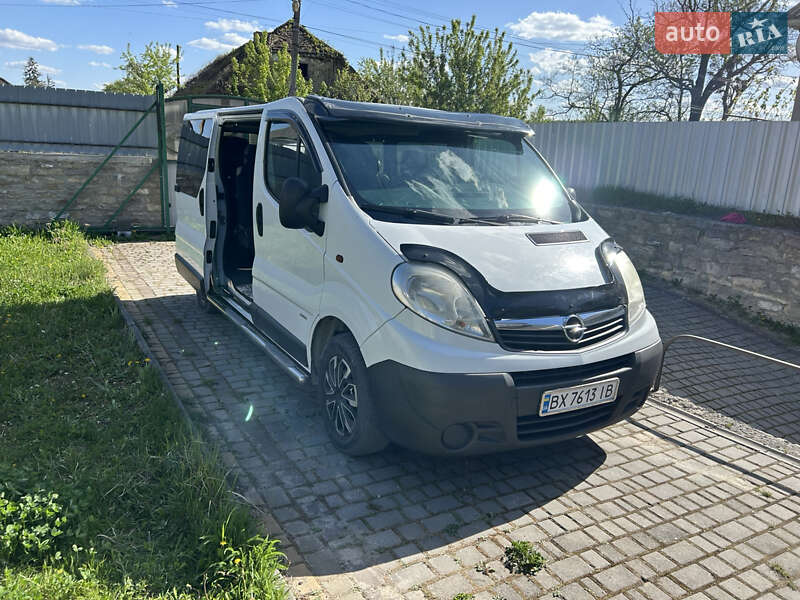 Минивэн Opel Vivaro 2006 в Городке