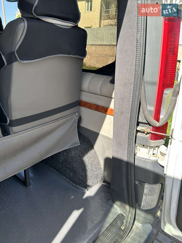 Минивэн Opel Vivaro 2006 в Городке