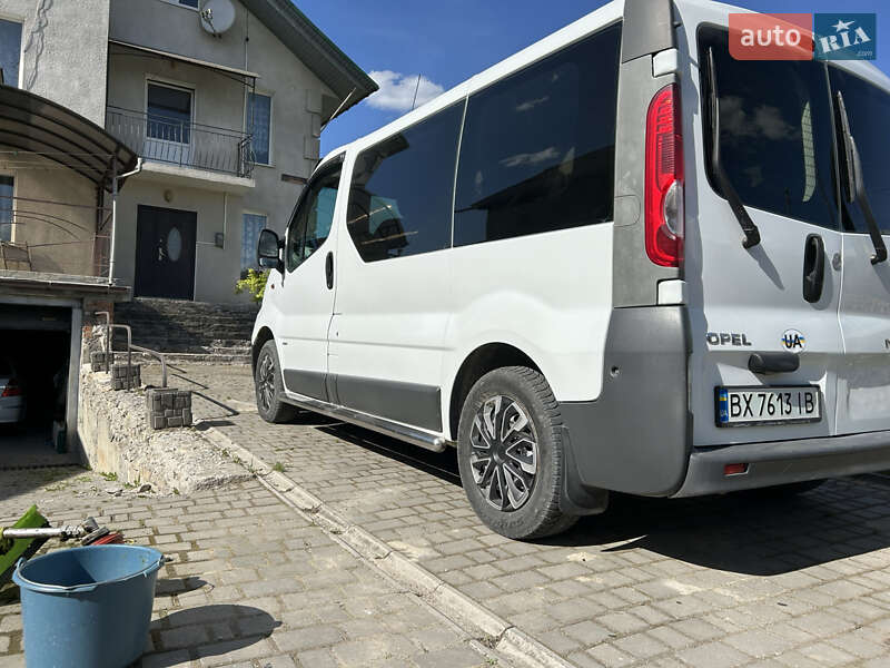 Минивэн Opel Vivaro 2006 в Городке