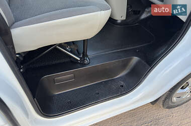 Грузовой фургон Opel Vivaro 2014 в 
