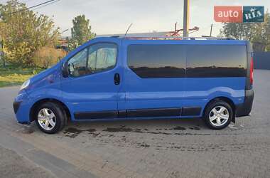 Мінівен Opel Vivaro 2011 в 