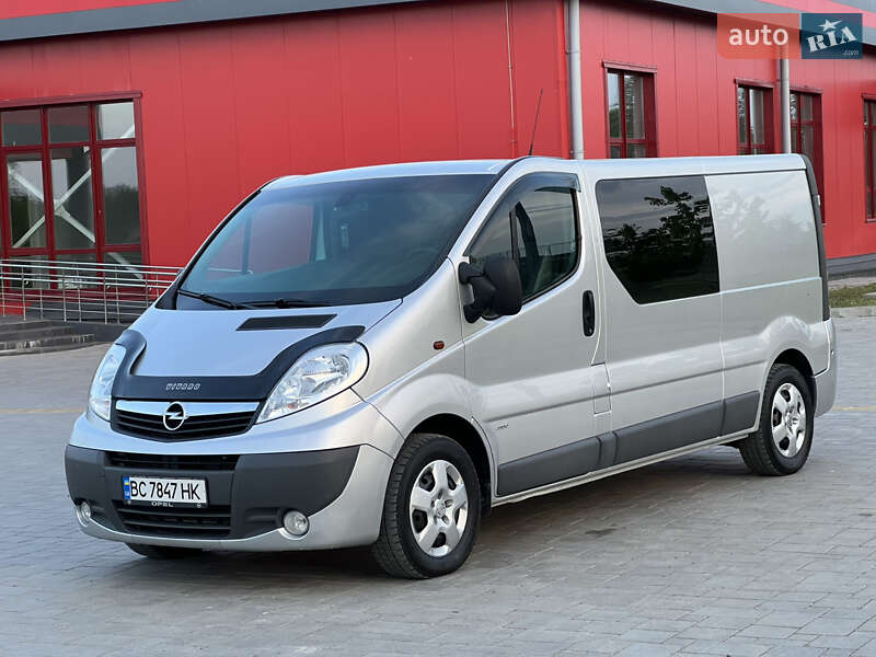 Минивэн Opel Vivaro 2012 в Здолбунове