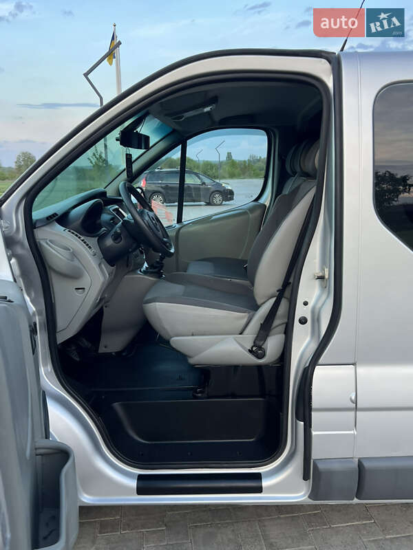 Минивэн Opel Vivaro 2012 в Здолбунове