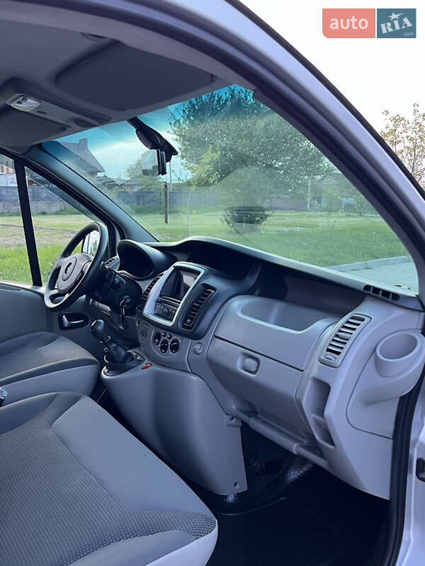 Минивэн Opel Vivaro 2012 в Здолбунове