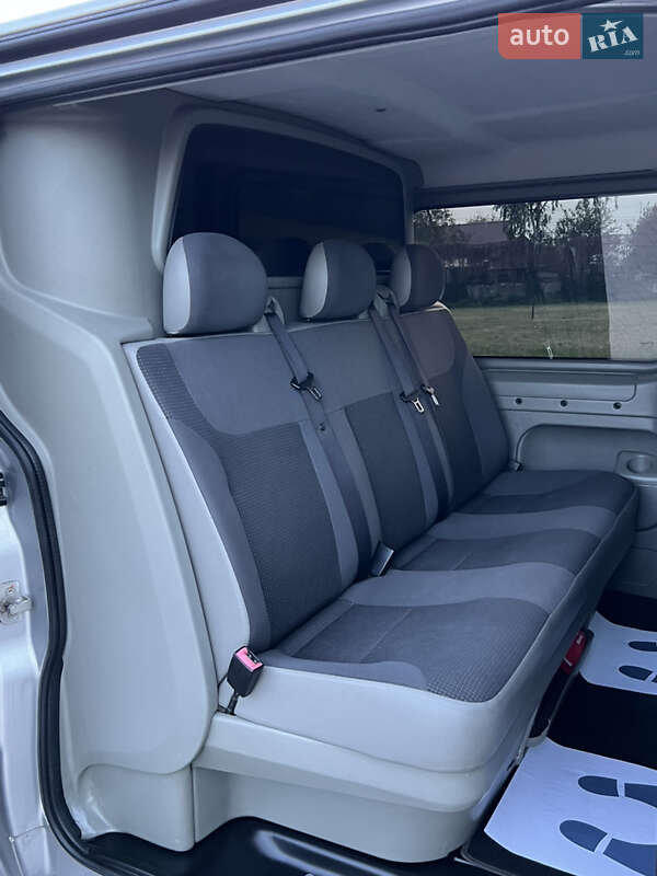 Минивэн Opel Vivaro 2012 в Здолбунове