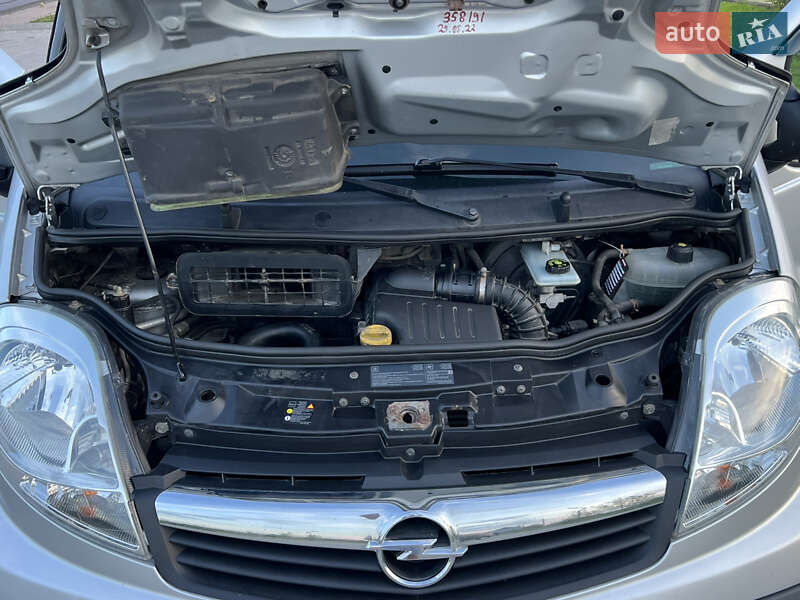 Минивэн Opel Vivaro 2012 в Здолбунове
