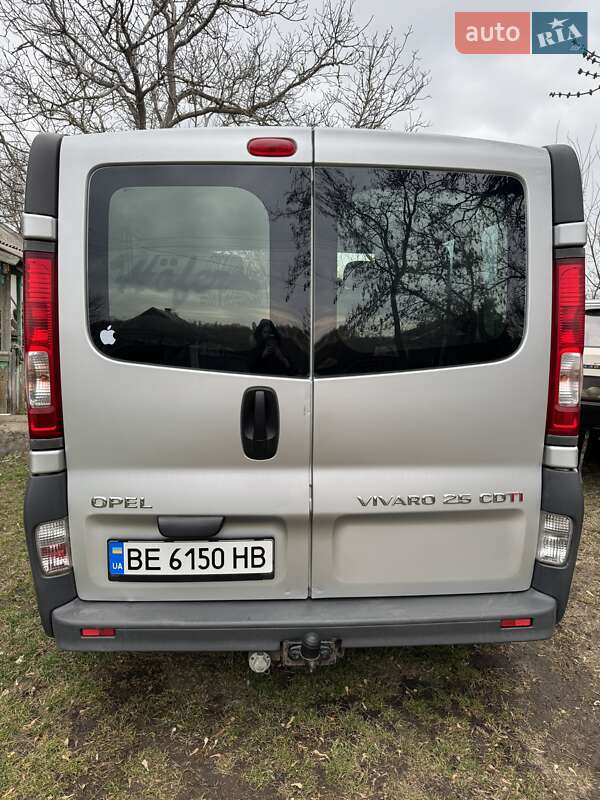 Минивэн Opel Vivaro 2006 в Смолином