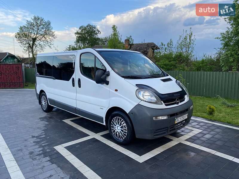 Opel Vivaro 2005