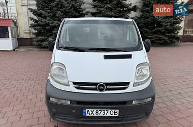 Вантажний фургон Opel Vivaro 2004 в Харкові