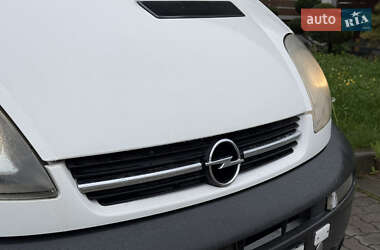 Грузовой фургон Opel Vivaro 2004 в 