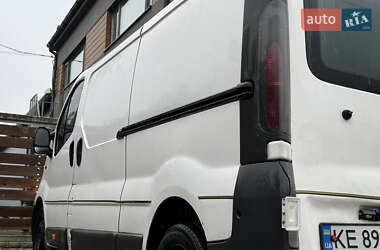 Грузовой фургон Opel Vivaro 2004 в 