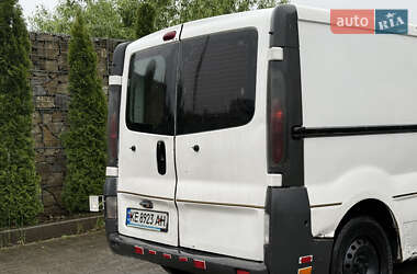 Грузовой фургон Opel Vivaro 2004 в 