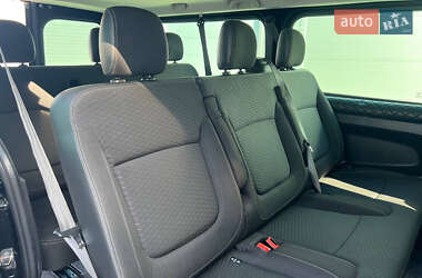 Мінівен Opel Vivaro 2015 в 