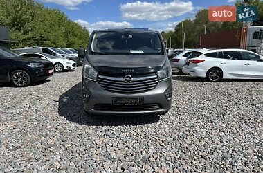 Мінівен Opel Vivaro 2015 в 