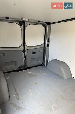 Вантажний фургон Opel Vivaro 2014 в 