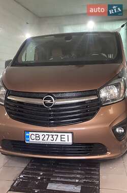 Минивэн Opel Vivaro 2015 в Соснице