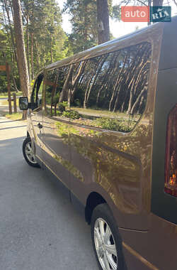 Мінівен Opel Vivaro 2015 в 
