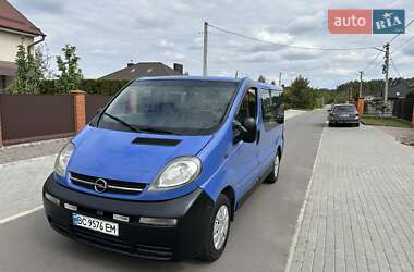 Минивэн Opel Vivaro 2004 в 