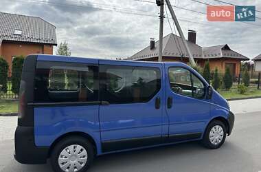 Минивэн Opel Vivaro 2004 в 