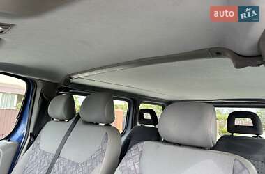 Минивэн Opel Vivaro 2004 в 