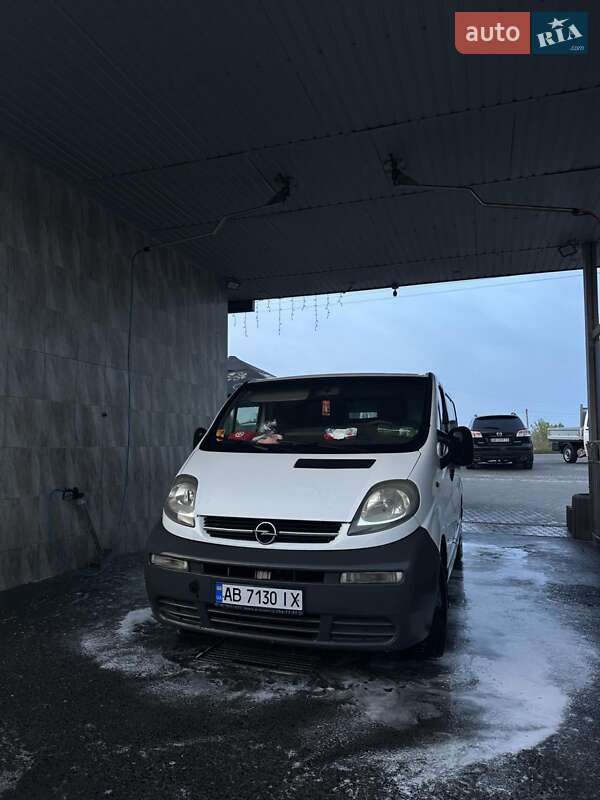Минивэн Opel Vivaro 2002 в Виннице