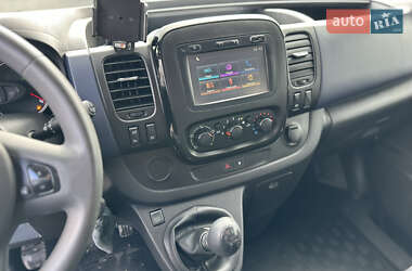 Грузовой фургон Opel Vivaro 2017 в 
