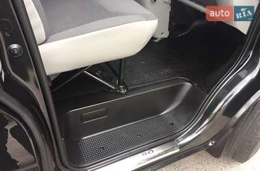 Вантажний фургон Opel Vivaro 2012 в 