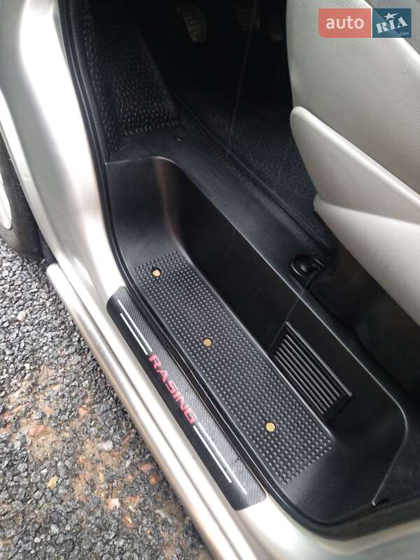 Мінівен Opel Vivaro 2012 в Яремчі фото 29 Мінівен Opel Vivaro 2012 в Яремчі