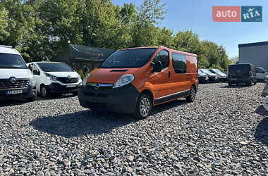 Мінівен Opel Vivaro 2011 в Рівному