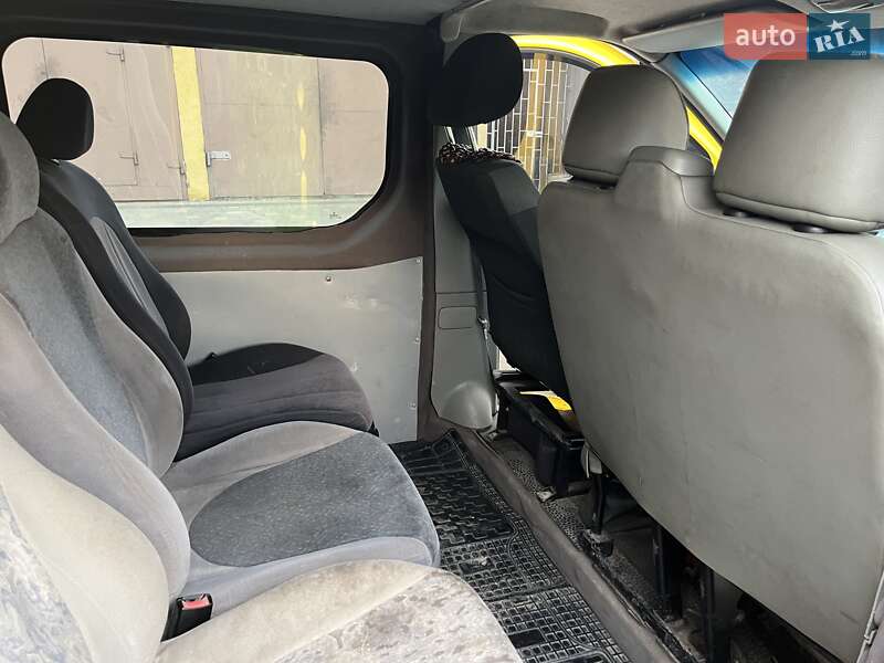 Мінівен Opel Vivaro 2004 в Тернополі