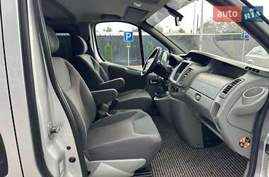 Мінівен Opel Vivaro 2011 в 