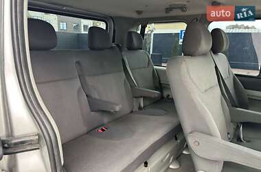 Мінівен Opel Vivaro 2011 в 
