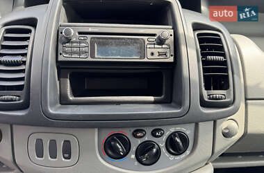 Вантажний фургон Opel Vivaro 2014 в 