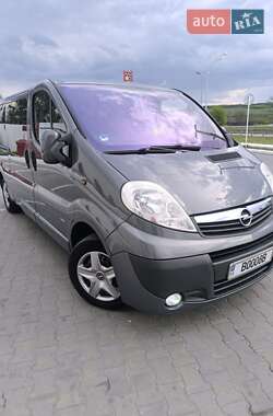 Мінівен Opel Vivaro 2011 в Кривому Озері