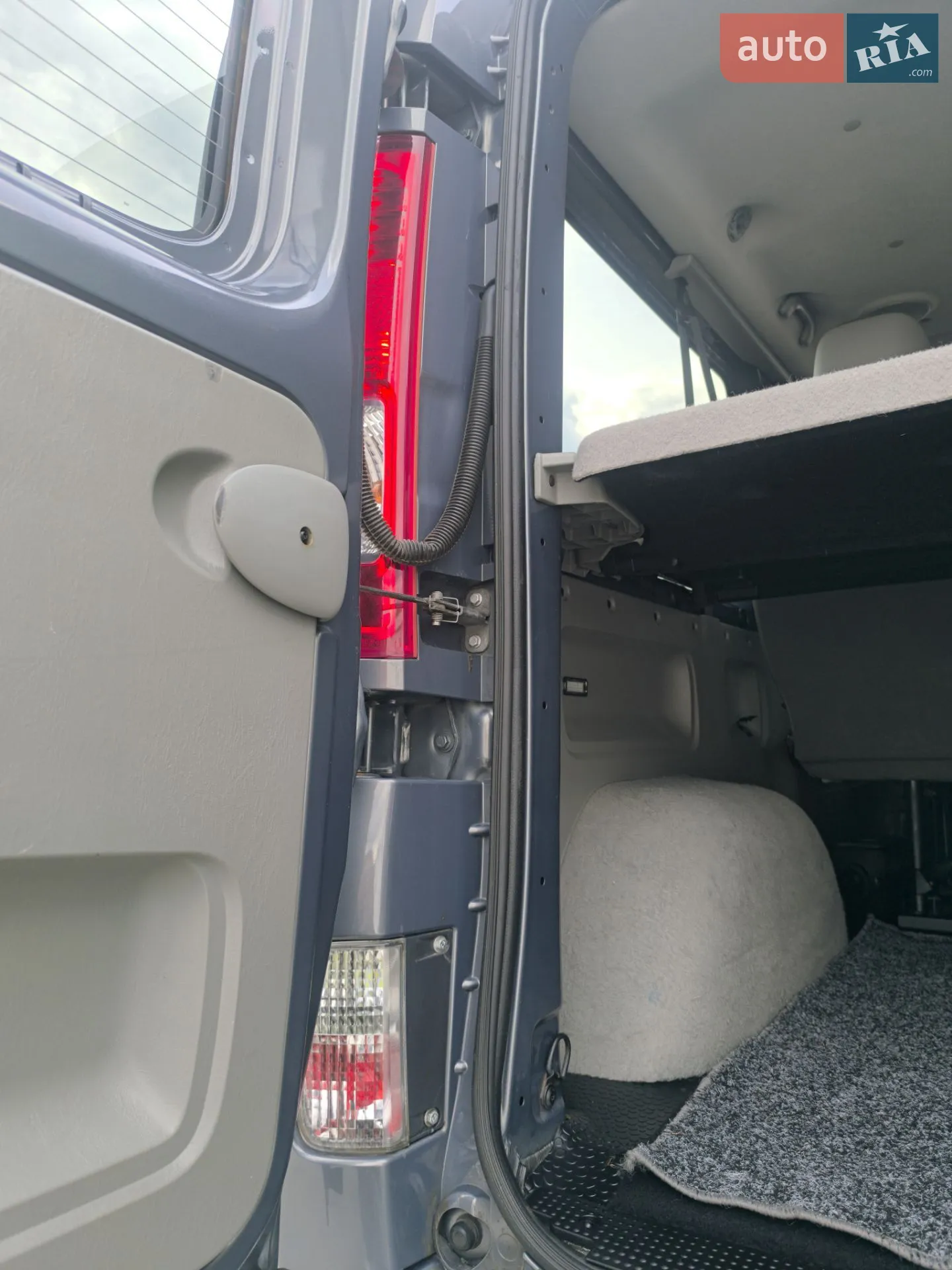 2011 Opel Vivaro - мініатюра 161