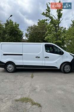 Вантажний фургон Opel Vivaro 2015 в 