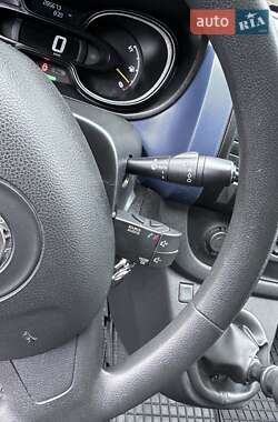 Вантажний фургон Opel Vivaro 2015 в 