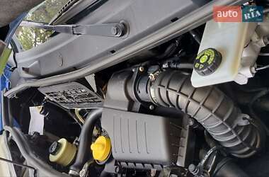 Грузовой фургон Opel Vivaro 2014 в 