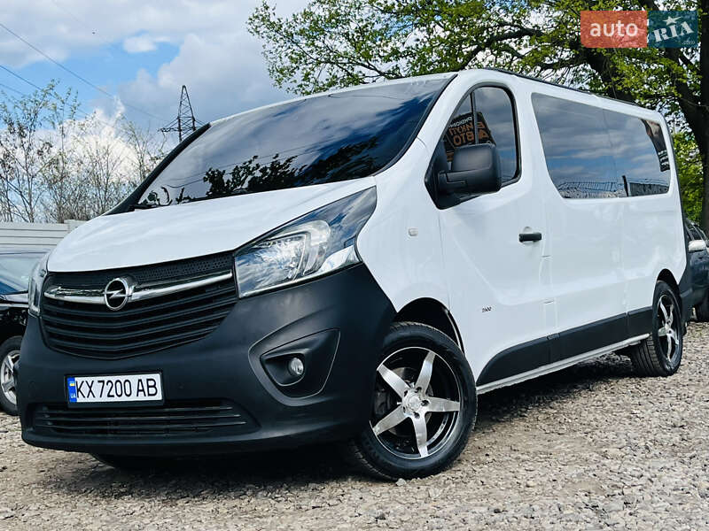 Opel Vivaro 2015