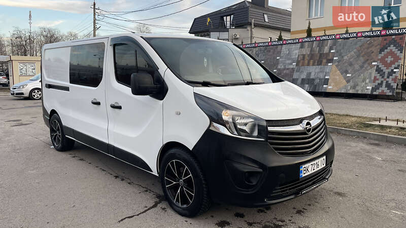 Opel Vivaro 2015