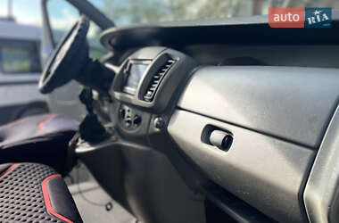 Мінівен Opel Vivaro 2005 в 