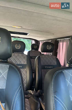 Мінівен Opel Vivaro 2013 в 