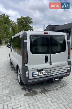 Мінівен Opel Vivaro 2004 в 