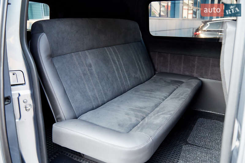 Мінівен Opel Vivaro 2020 в Києві