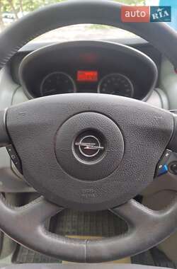 Минивэн Opel Vivaro 2012 в 