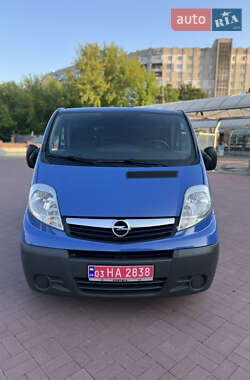 Вантажний фургон Opel Vivaro 2014 в 